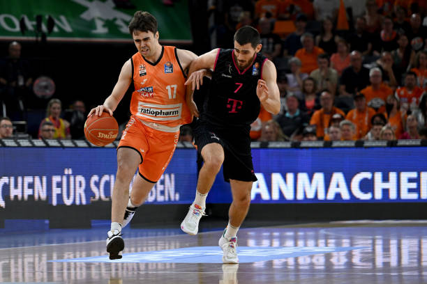 港的一场焦 港的一场焦